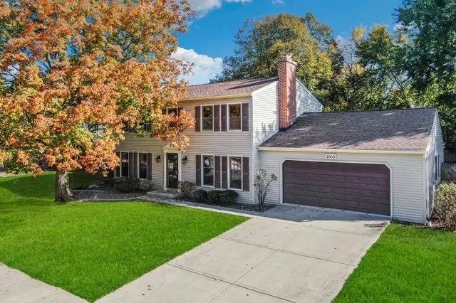 1860 Golf Drive, Naperville, IL 60565 - #2