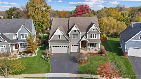 820 Waterford Cut, Crystal Lake, IL 60014
