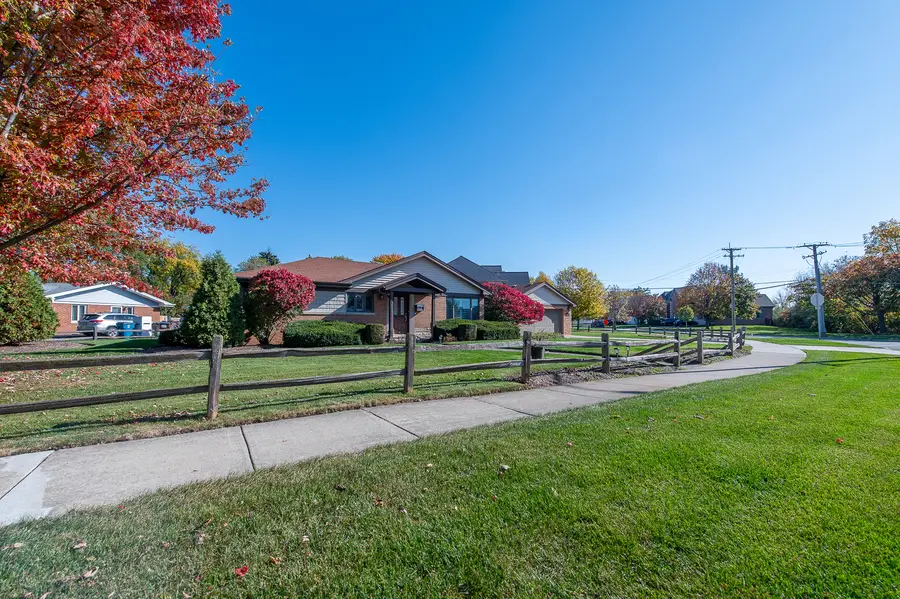 307 Catalpa Avenue, Itasca, IL 60143 - #2