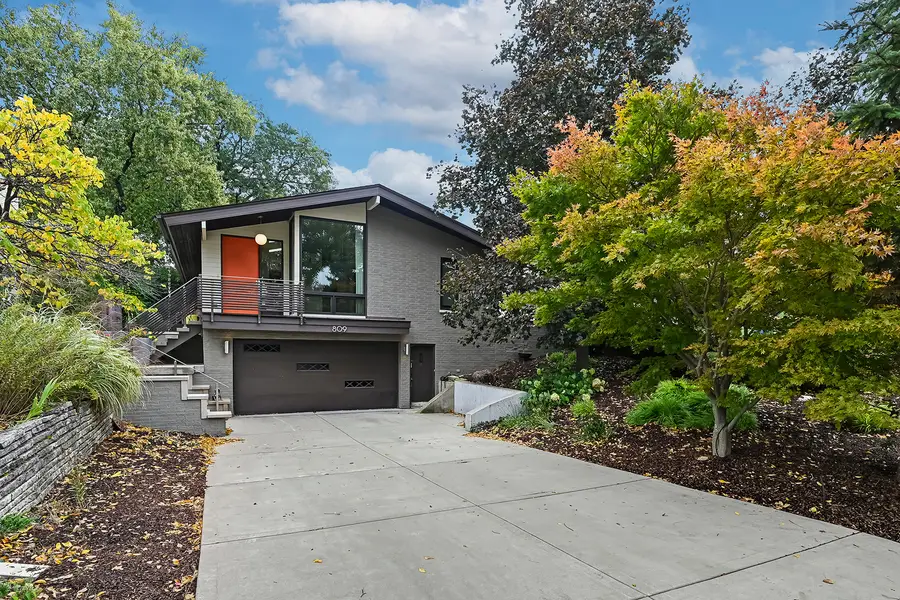 809 N Madison Street, Hinsdale, IL 60521 - #2