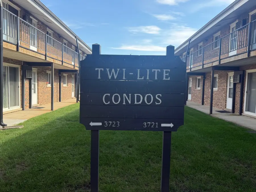 3721 Ruby Street #107S, Schiller Park, IL 60176 - #2
