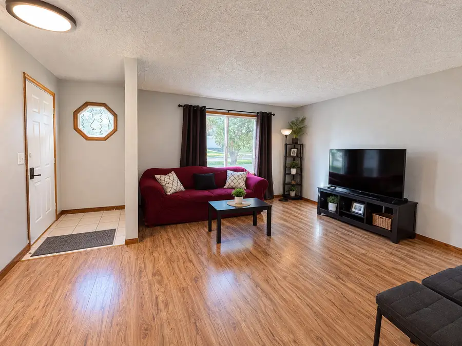 2081 Oriole Lane, Glendale Heights, IL 60139 - #3