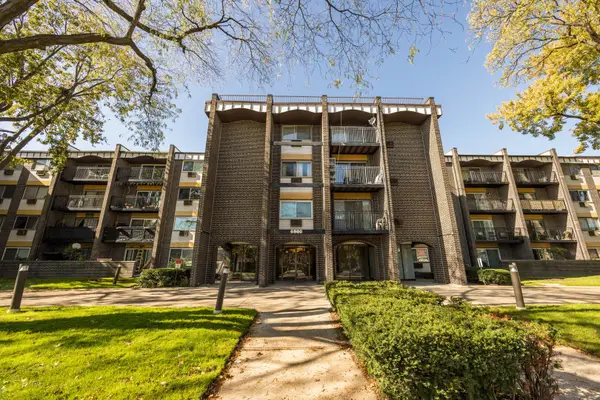 6800 N California Avenue #4i, Chicago, IL 60645