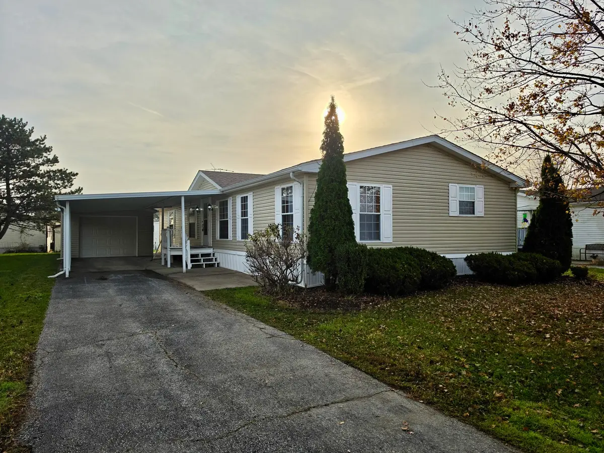 11 Blue Bird Lane, Beecher, IL 60401 - #1