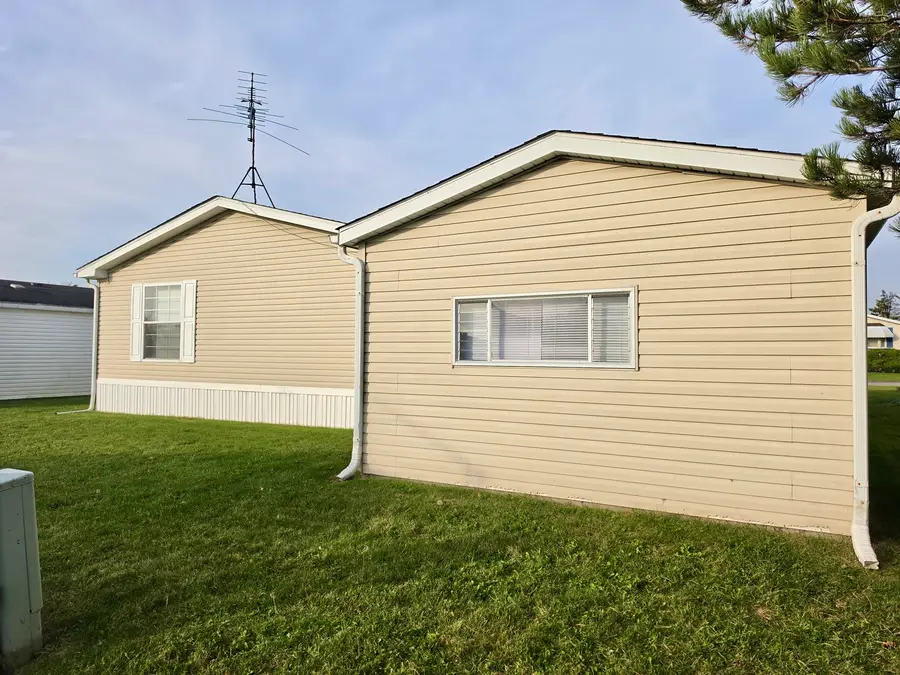 11 Blue Bird Lane, Beecher, IL 60401 - #3
