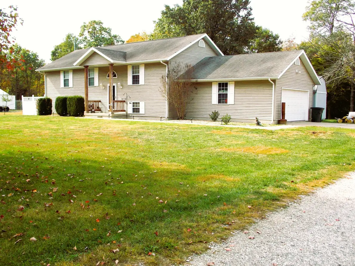 658 Deerfield Road, Walnut Hill, IL 62893 - #1