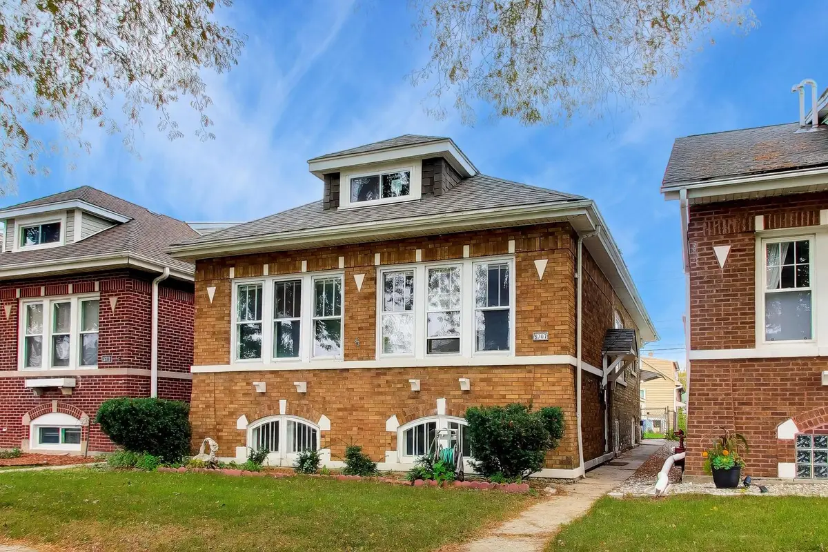 5707 N Merrimac Avenue, Chicago, IL 60646 - #1