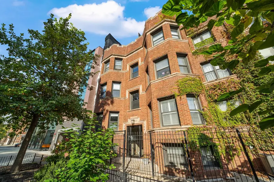 746 W Cornelia Avenue #GW, Chicago, IL 60657 - #2
