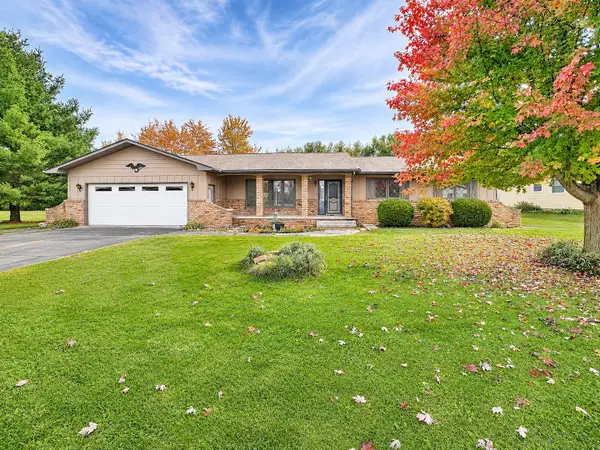 67 Crestview Drive, Geneseo, IL 61254