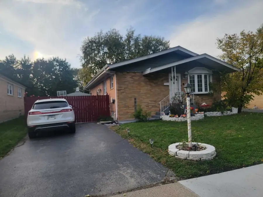 14448 S Kildare Avenue, Midlothian, IL 60445 - #2