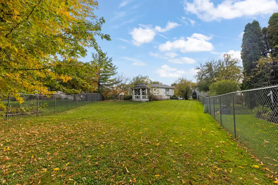 1330 Ironwood Court, Aurora, IL 60506 - #3