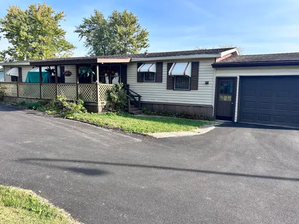 144 Maple Lane, Manteno, IL 60950