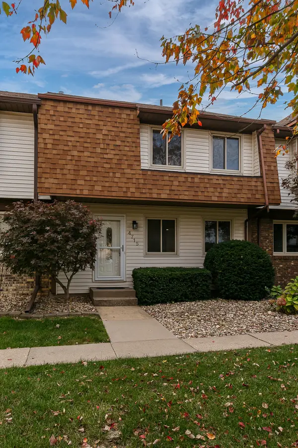 4715 11th Street #9, East Moline, IL 61244