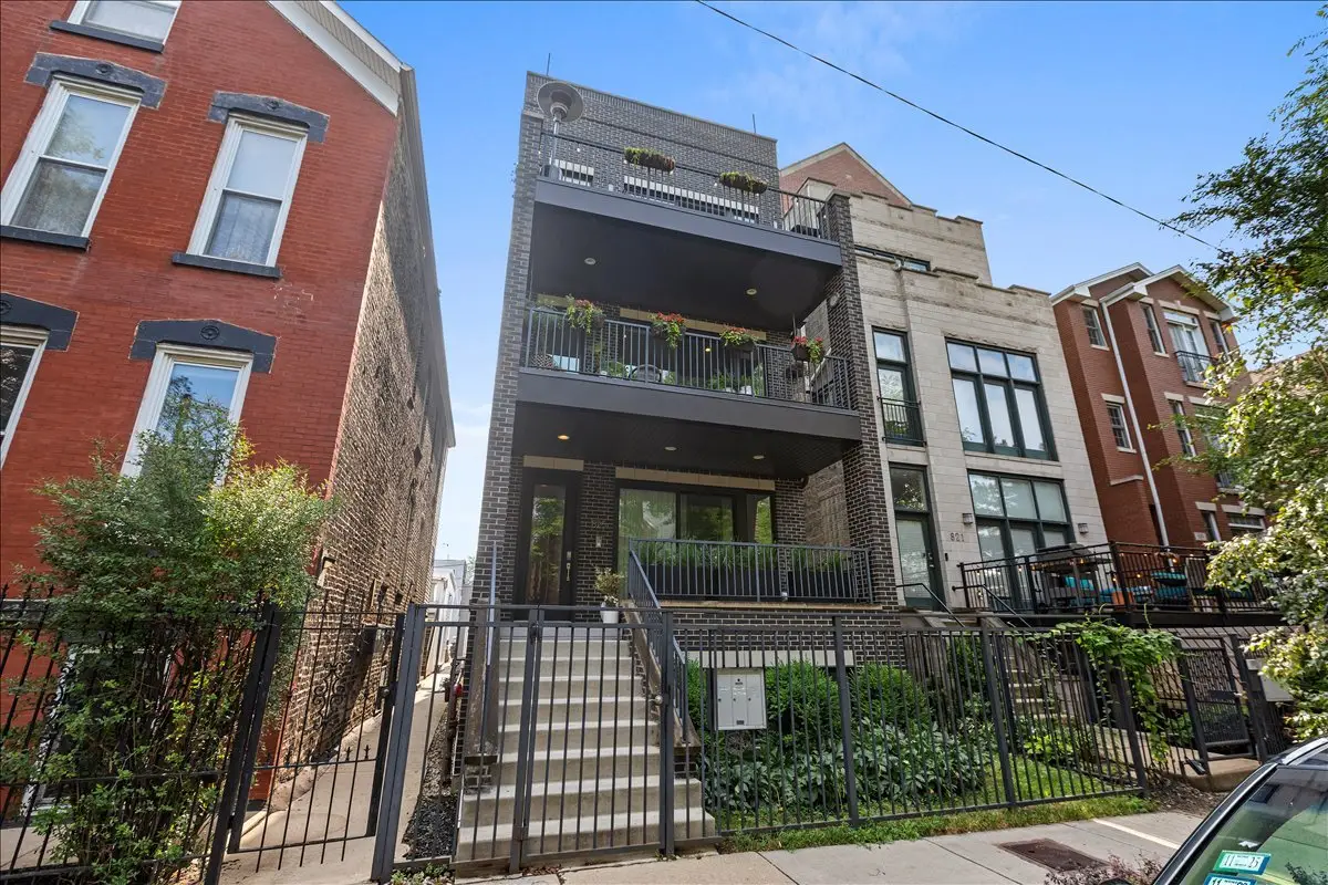 825 N Wood Street #3, Chicago, IL 60622 - #1