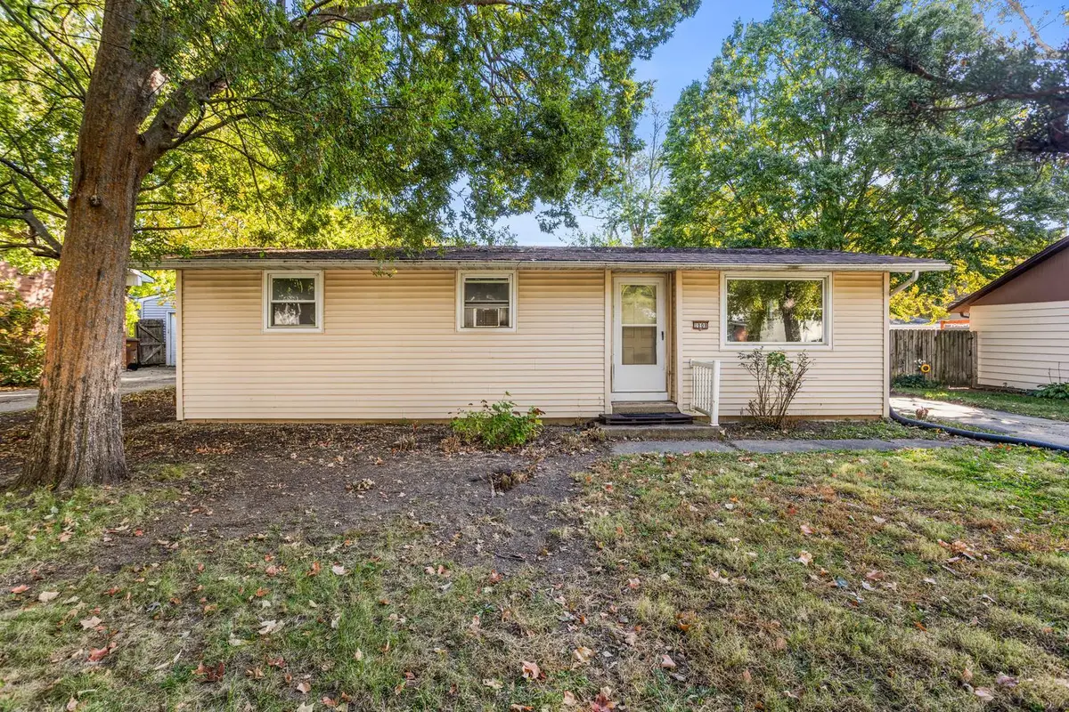 1008 Holiday Drive, Champaign, IL 61821 - #1