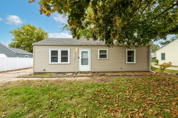 2607 W 71st Street, Davenport, IA 52806