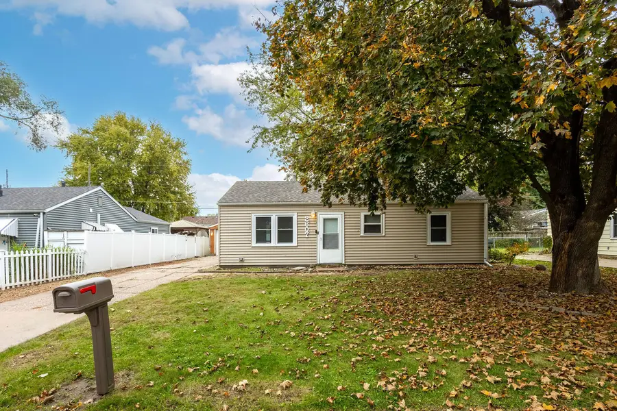 2607 W 71st Street, Davenport, IA 52806 - #3