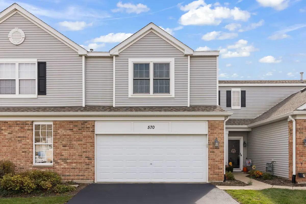 570 Springbrook Trail N, Oswego, IL 60543 - #1