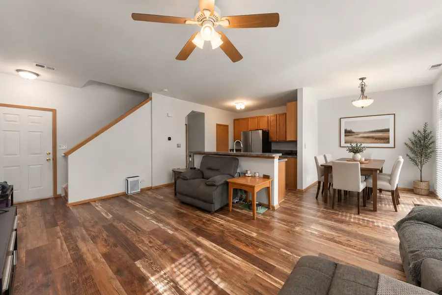 570 Springbrook Trail N, Oswego, IL 60543 - #3