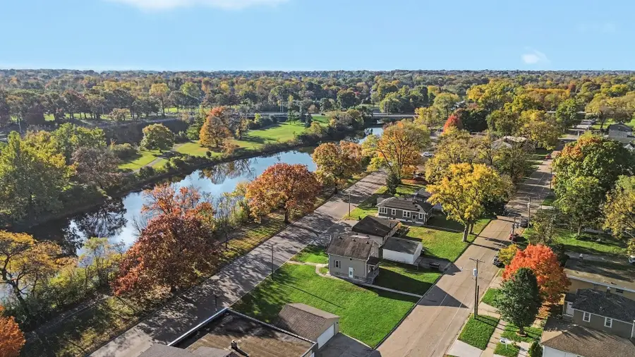 921 S River Street, Aurora, IL 60506 - #2