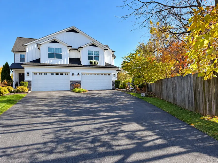339 Sandholm Court, Geneva, IL 60134 - #2