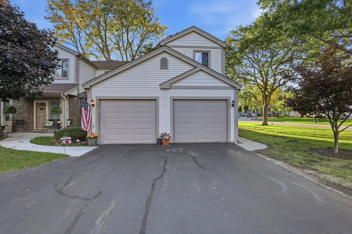 251 E Forest Knoll Drive #251, Palatine, IL 60074 - #1