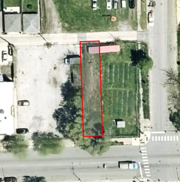704 W 51st Street, Chicago, IL 60609