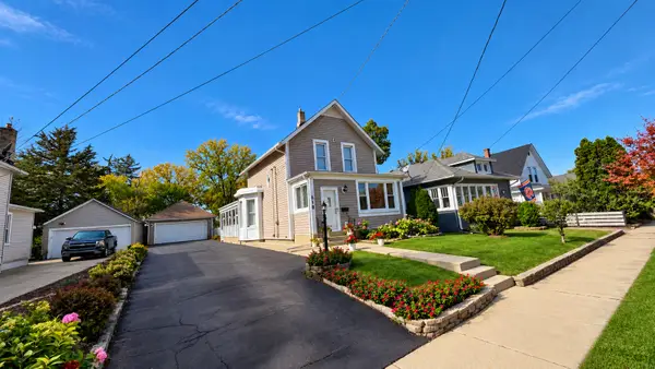 618 Grace Street, Elgin, IL 60120