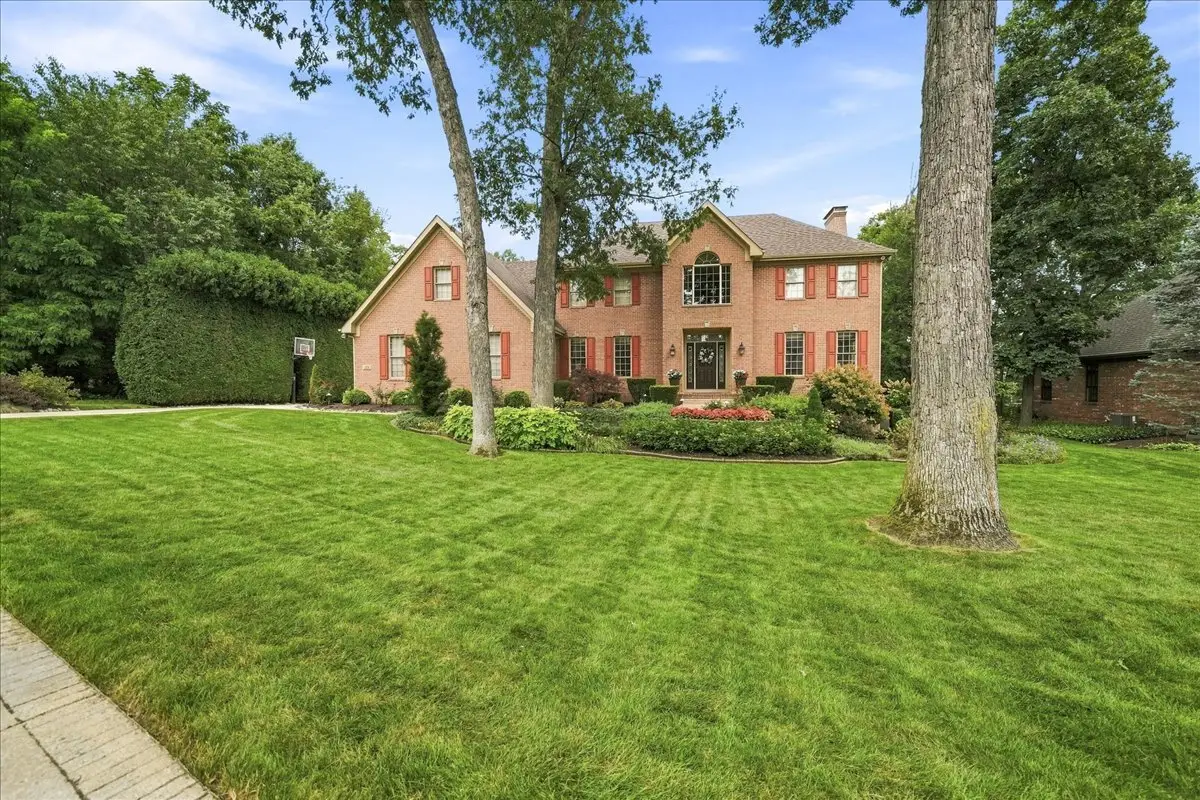 39 Edinburgh Street, Valparaiso, IN 46385 - #1