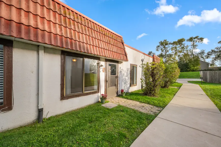 743 E Fullerton Avenue #105, Glendale Heights, IL 60139 - #2