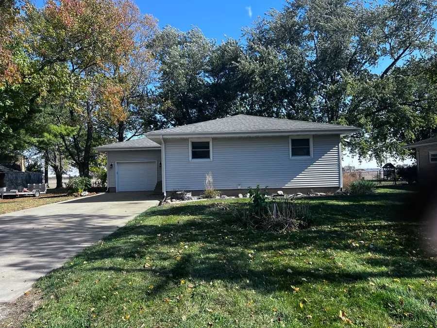 211 Florida Drive, Gifford, IL 61847 - #2