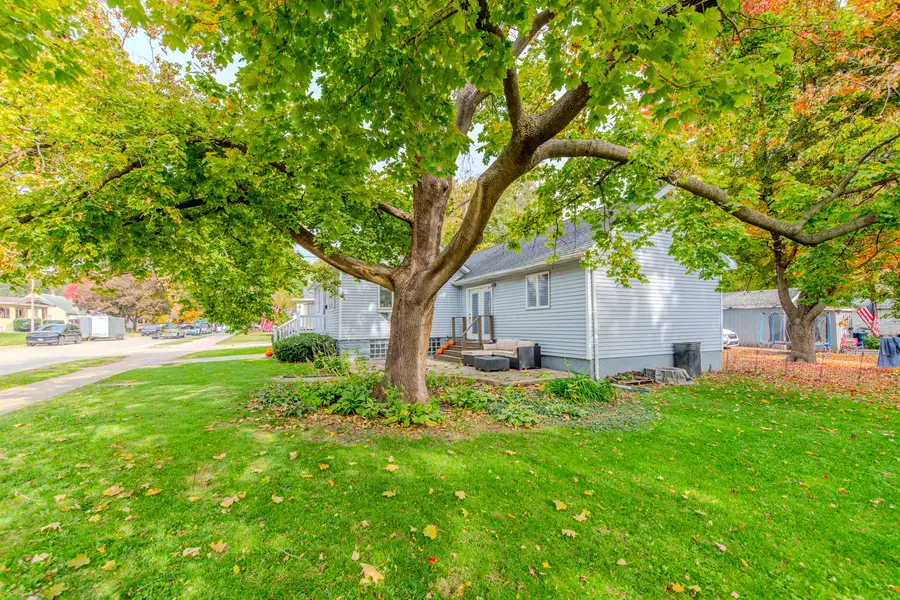 1022 Creve Coeur Street, Lasalle, IL 61301 - #3