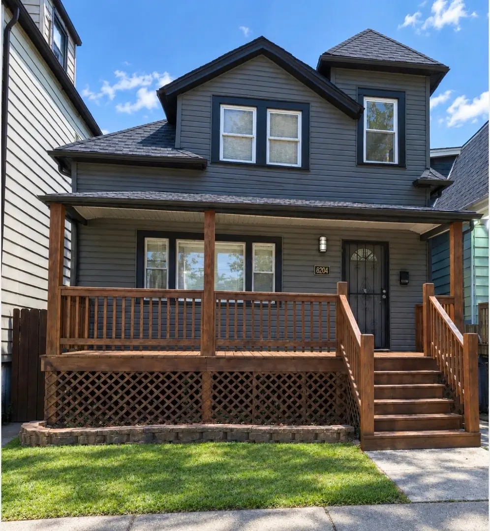 8204 S Muskegon Avenue, Chicago, IL 60617 - #1