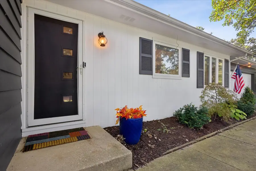 8S263 College Road, Naperville, IL 60540 - #2