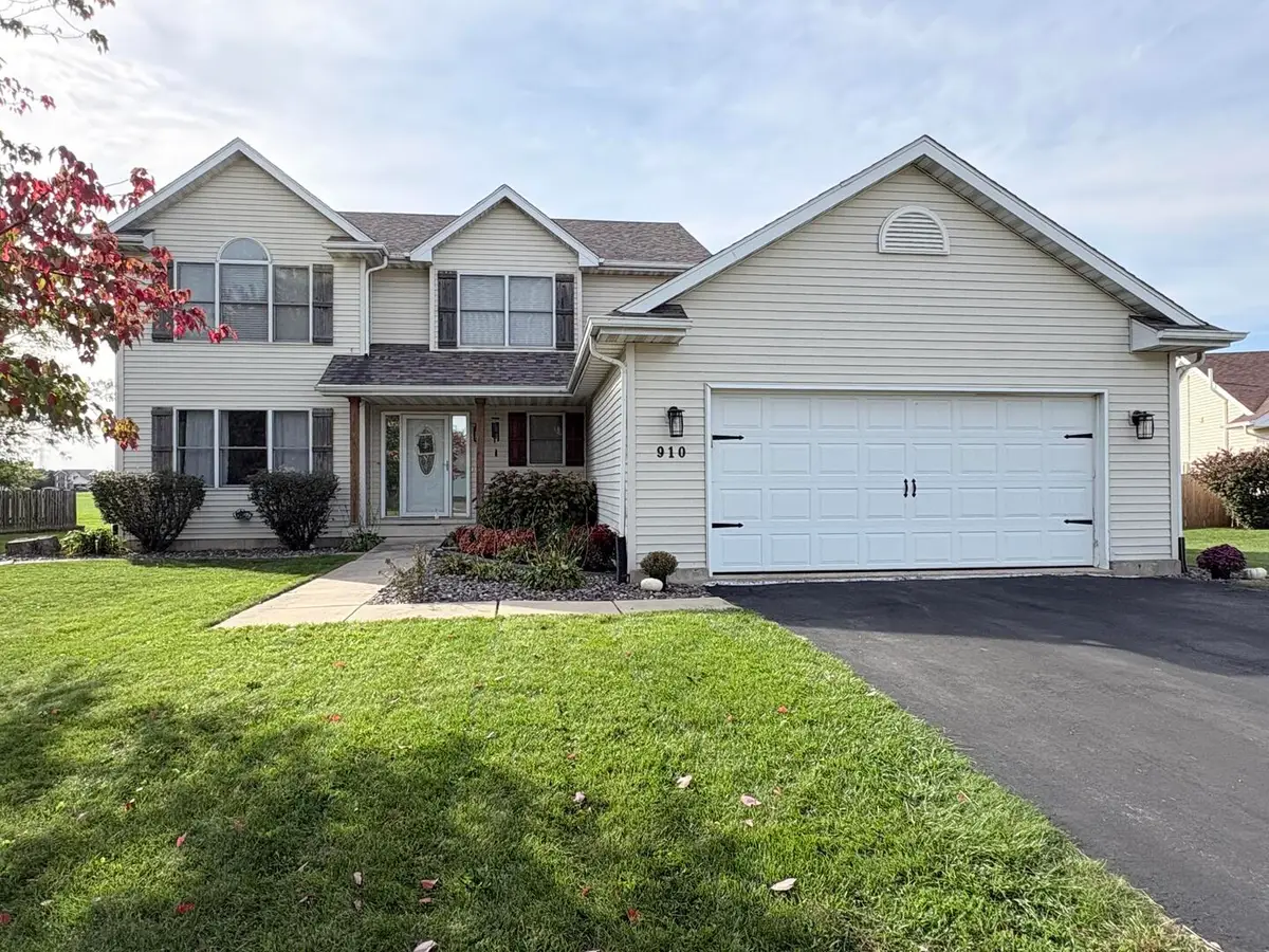 910 N Taylor Ridge, Belvidere, IL 61008 - #1