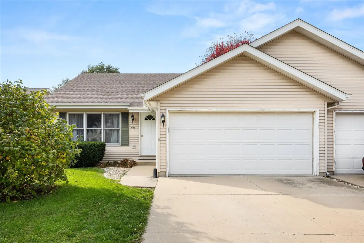 803 Ashbury Way, Ottawa, IL 61350 - #1