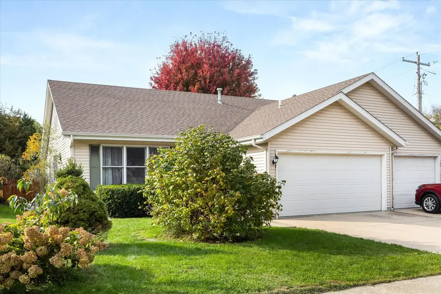 803 Ashbury Way, Ottawa, IL 61350 - #2