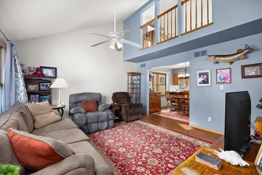 803 Ashbury Way, Ottawa, IL 61350 - #3