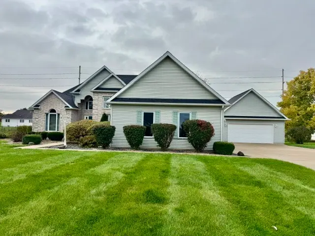 46 Oak Ridge Drive, Utica, IL 61301 - #2