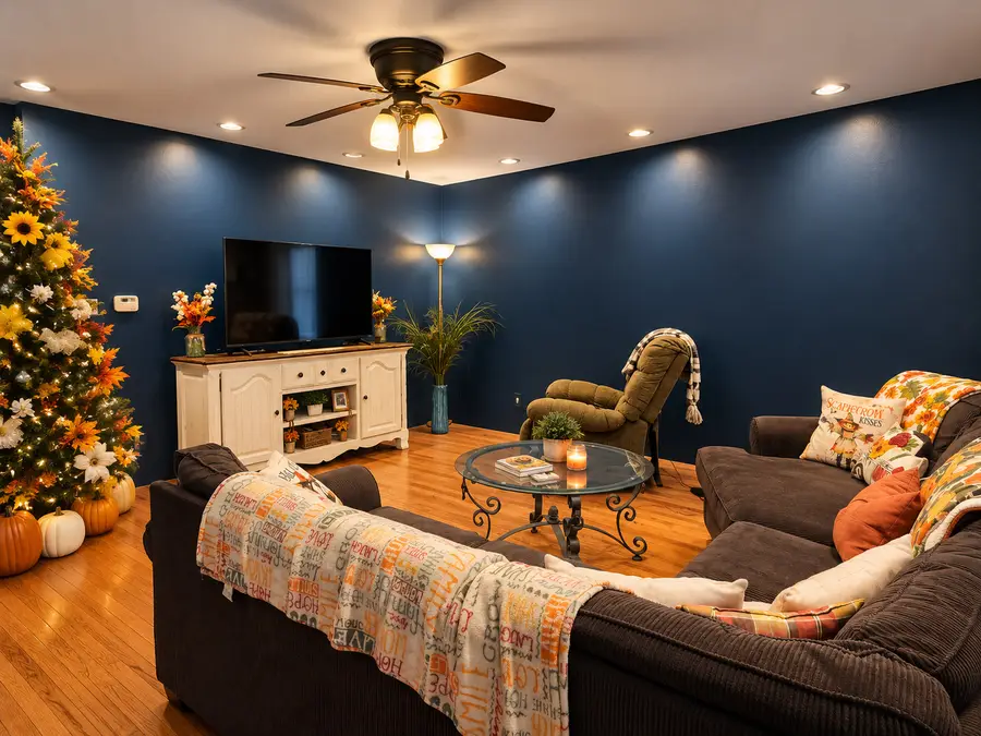 327 Clark Street, Oglesby, IL 61348 - #2