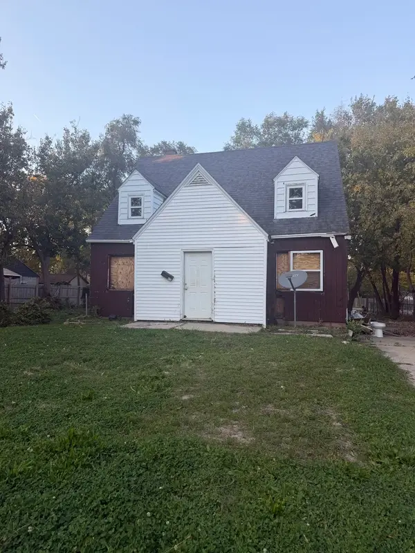 412 Louisiana Avenue, Champaign, IL 61820