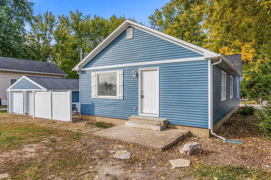 809 Kenwood Road, Champaign, IL 61821 - #3