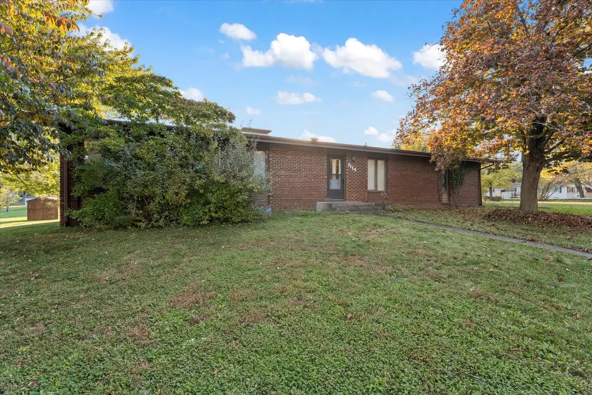 1114 Robin Road, Mahomet, IL 61853 - #1