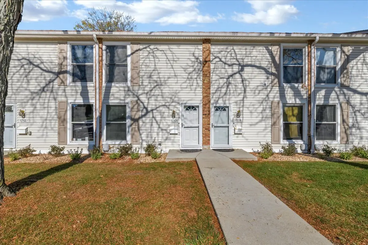 1710 Ardwick Drive, Hoffman Estates, IL 60169 - #1