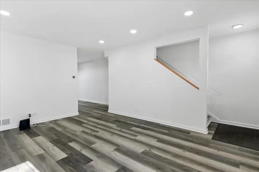 1710 Ardwick Drive, Hoffman Estates, IL 60169 - #3