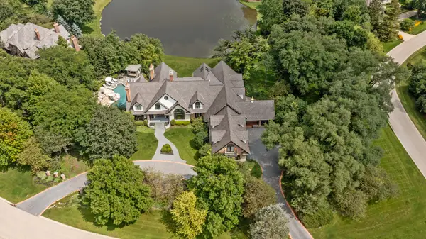 51 Hillburn Lane, North Barrington, IL 60010