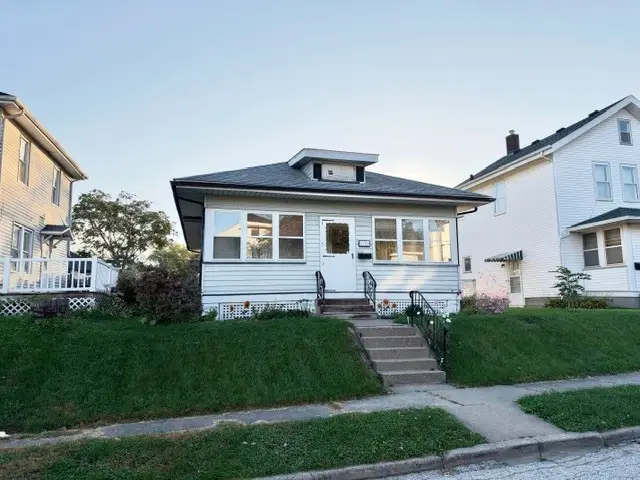 2129 Madison Street, Davenport, IA 52804 - #3