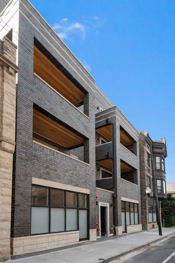 2915 W Belmont Avenue #1B, Chicago, IL 60618