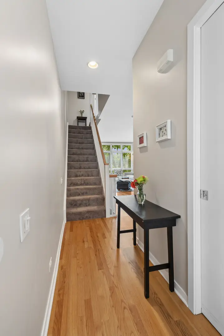 1889 Maple Avenue #E2, Evanston, IL 60201 - #3