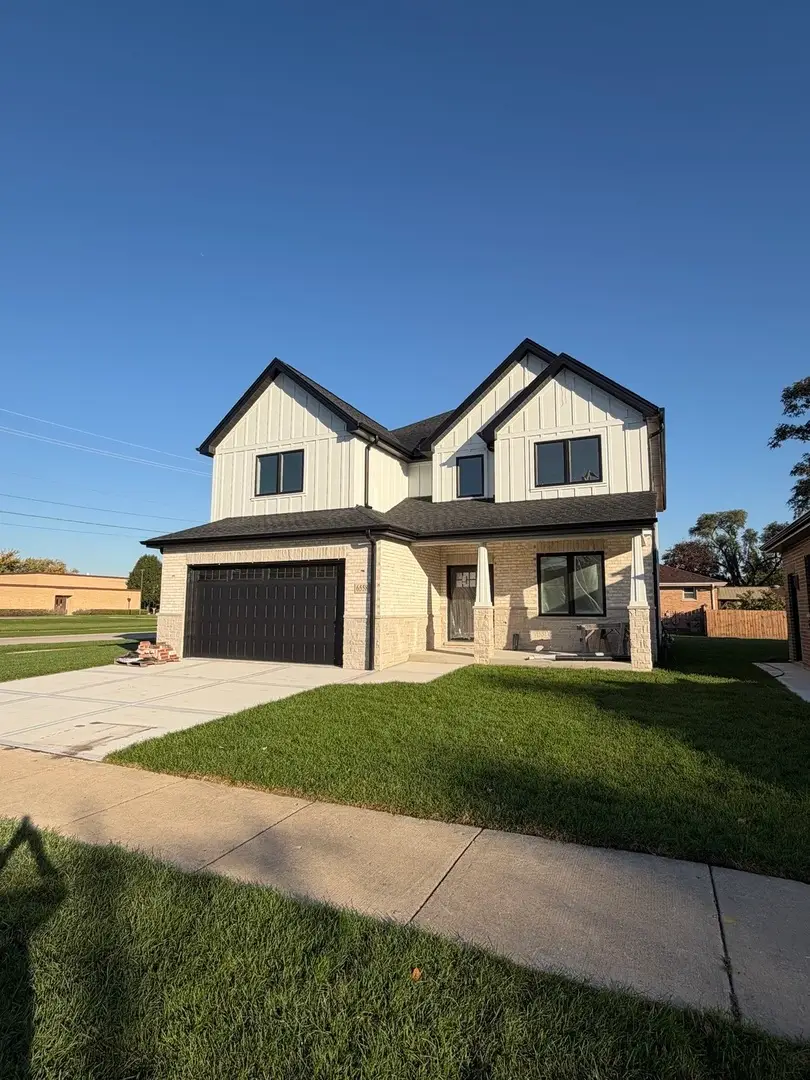 6558 W 85th Street, Burbank, IL 60459 - #1
